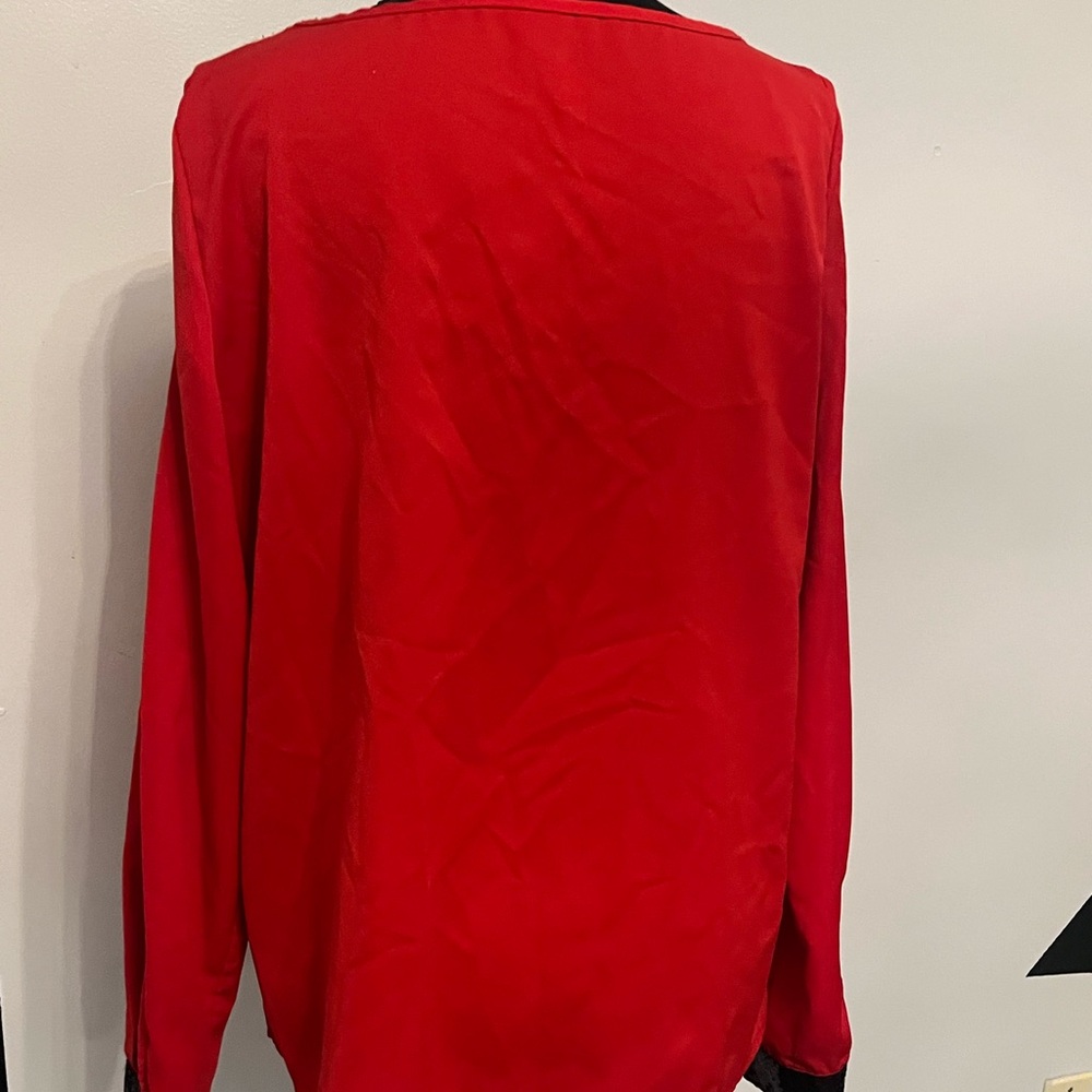 SHEIN Top - Picture 3 of 4